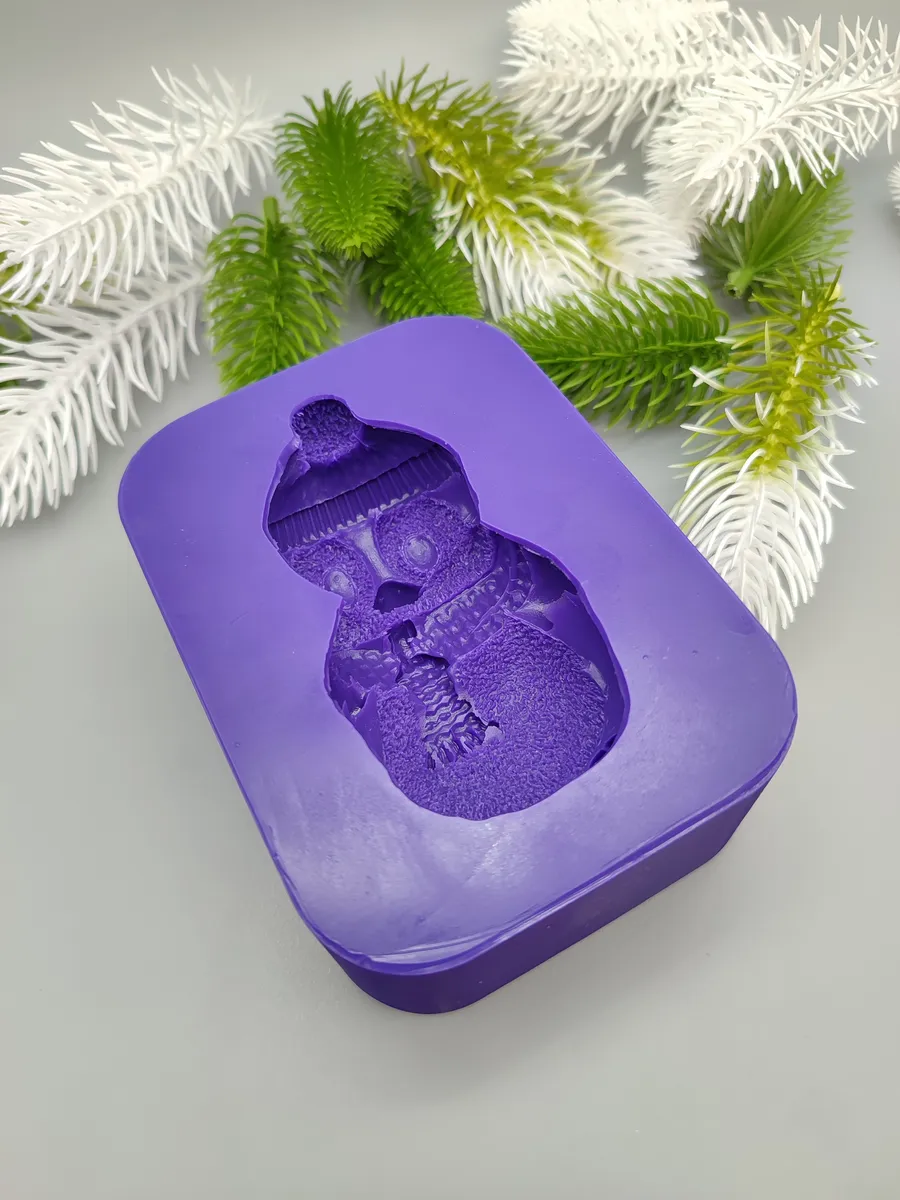 Силиконовая форма Пингвин в шапочке 2d