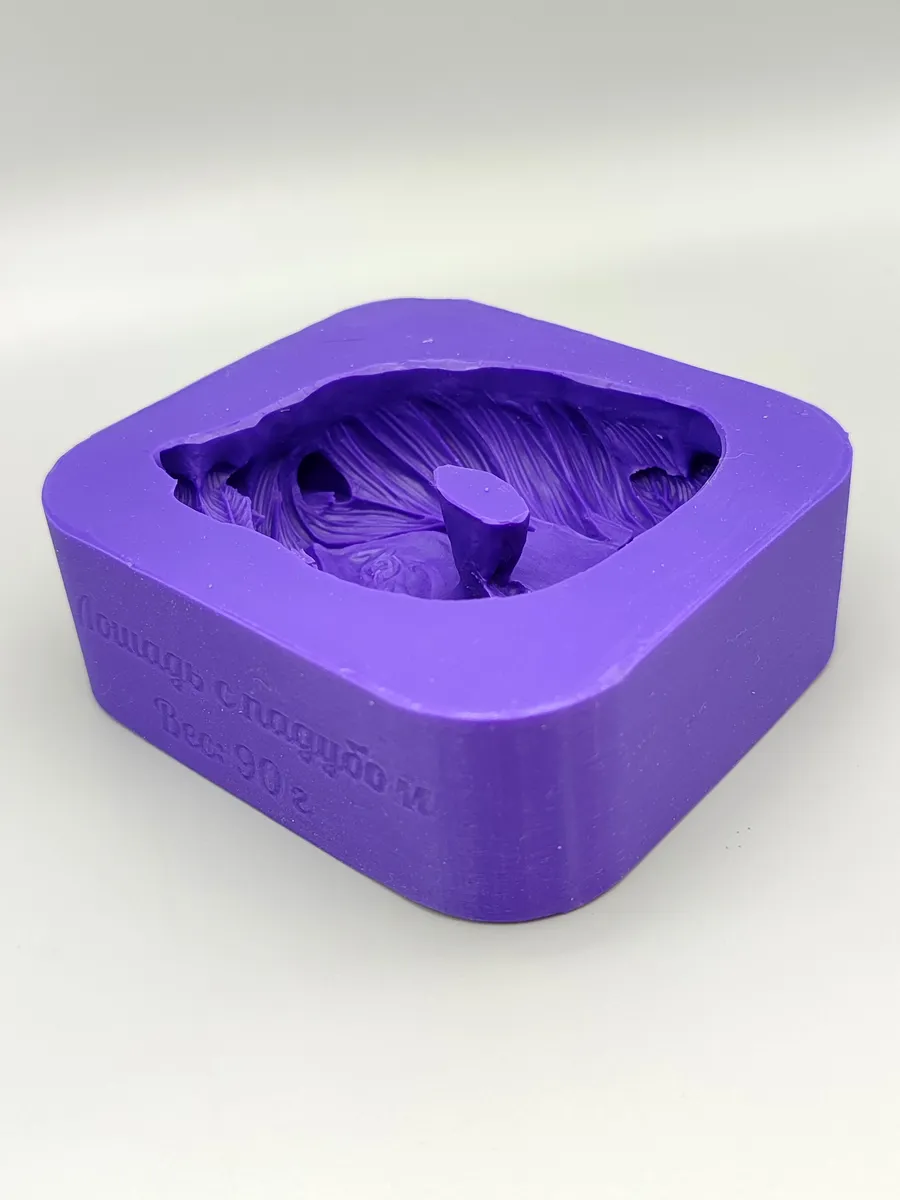 Силиконовая форма Лошадь с падубом